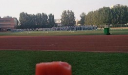 军训吊带吃瓜群众,揭秘军营里的趣味瞬间