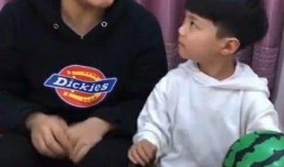 弟弟背着我这样吃瓜,揭秘弟弟的神秘瓜界