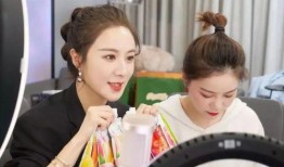 短剧演员吃瓜直播,短剧演员吃瓜现场，揭秘娱乐圈幕后故事