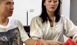 弟弟背着我这样吃瓜,揭秘弟弟的神秘瓜界