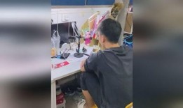 吃瓜男子宿舍,一场别开生面的宿舍生活大揭秘