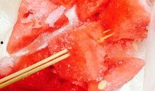 吃瓜冻成冰,揭秘吃瓜冻成冰的神奇之旅